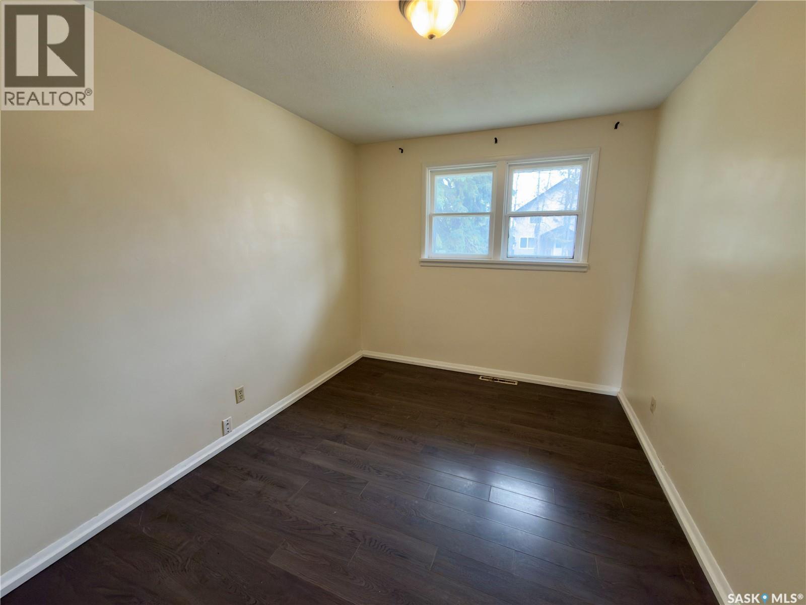 233 23rd STREET W - 11