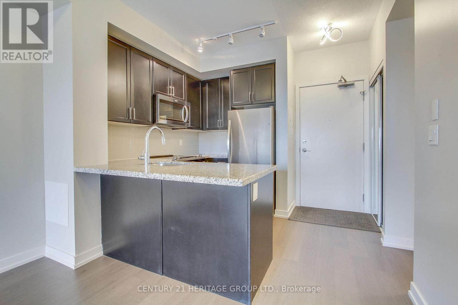 #250 555 WILLIAM GRAHAM DRIVE - 5