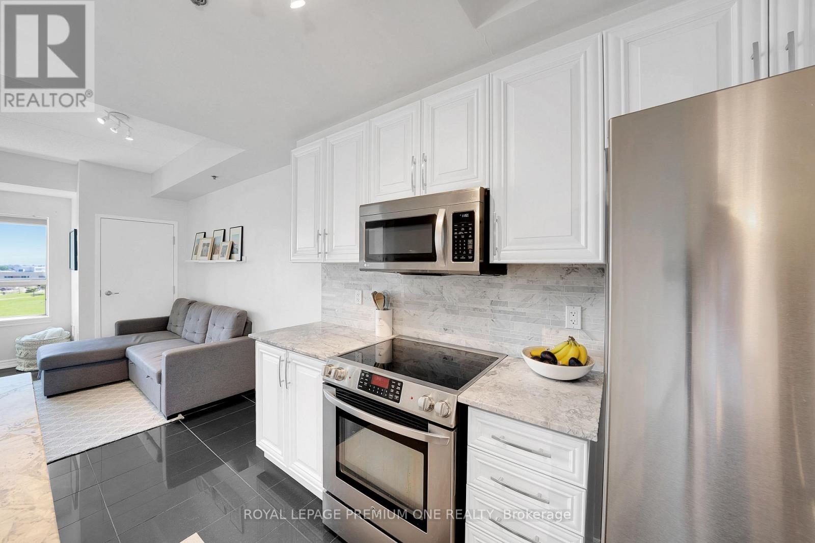 #508 1419 COSTIGAN ROAD - 4