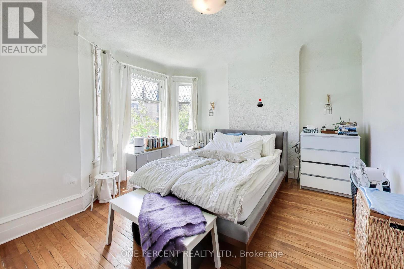 252 WRIGHT AVENUE - 12