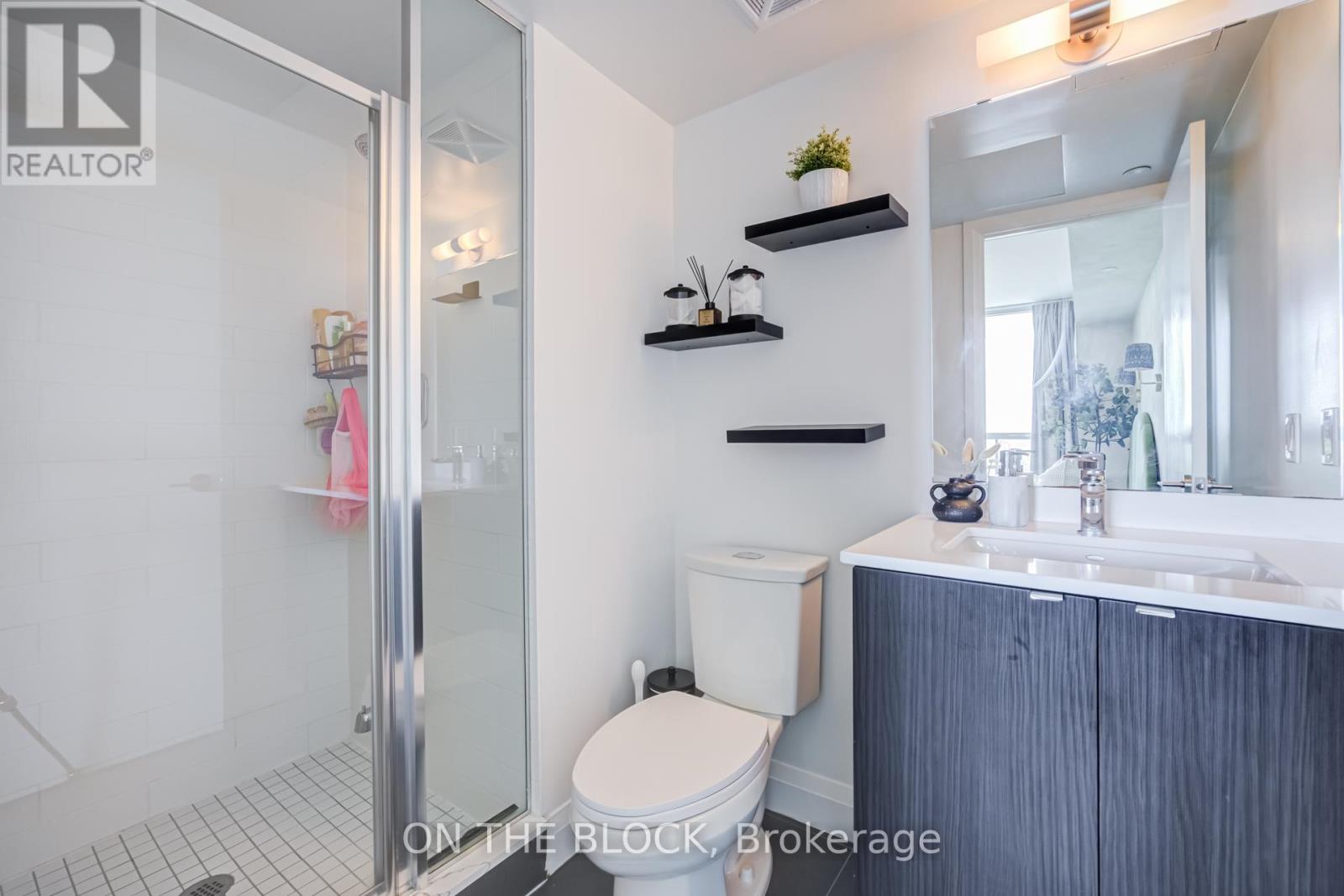 #810 1461 LAWRENCE AVENUE W - 14