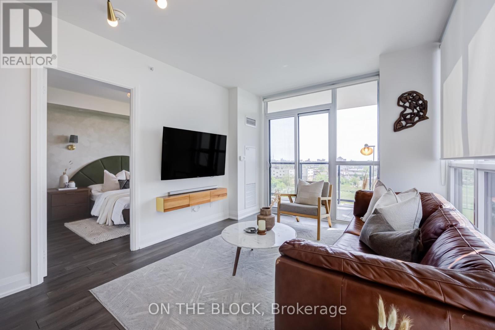 #810 1461 LAWRENCE AVENUE W - 3
