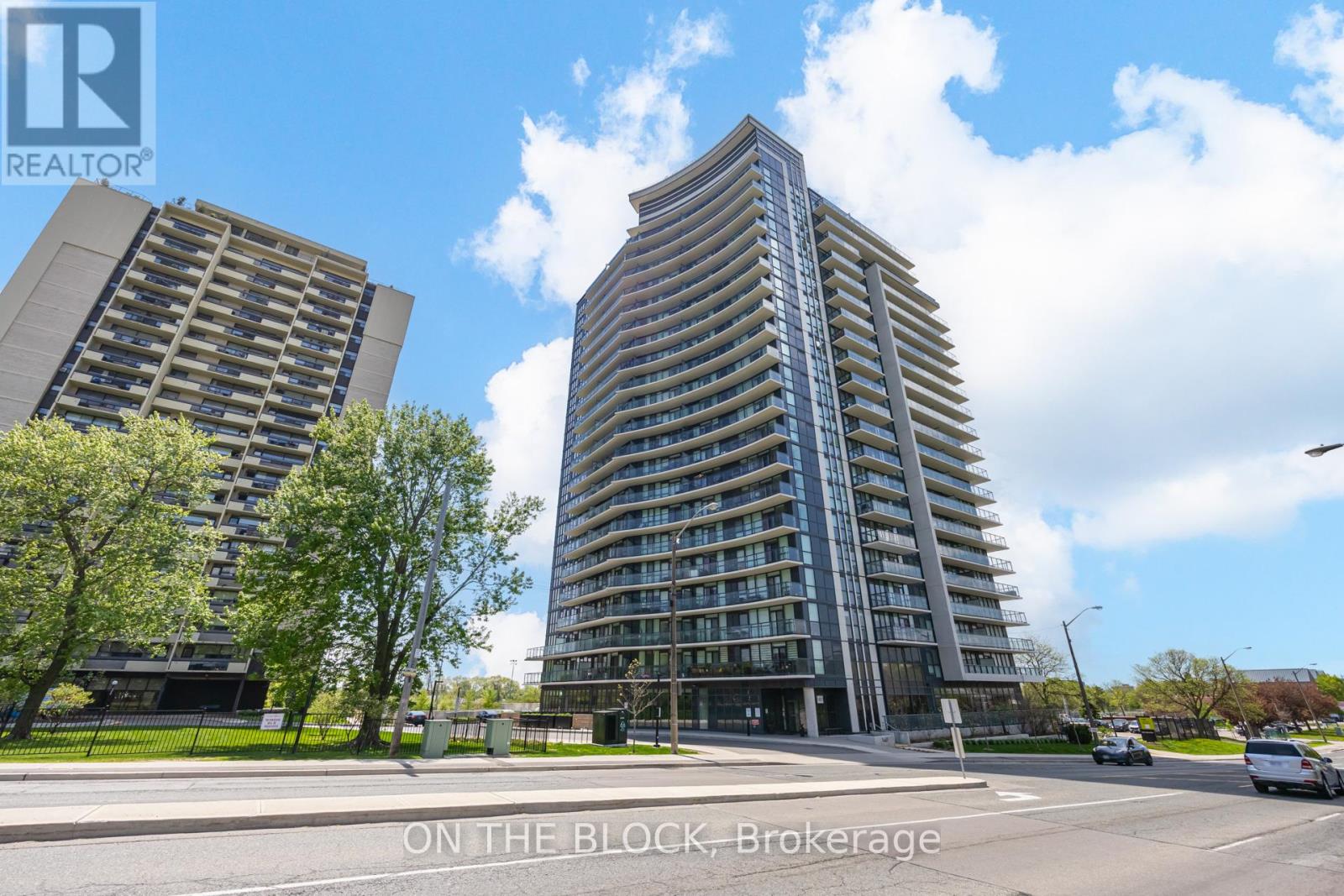 #810 1461 LAWRENCE AVENUE W - 34