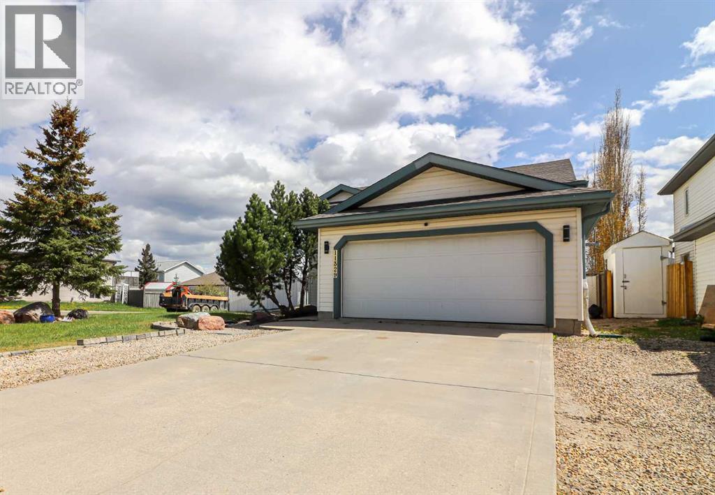 11329 92B Street - Image 2