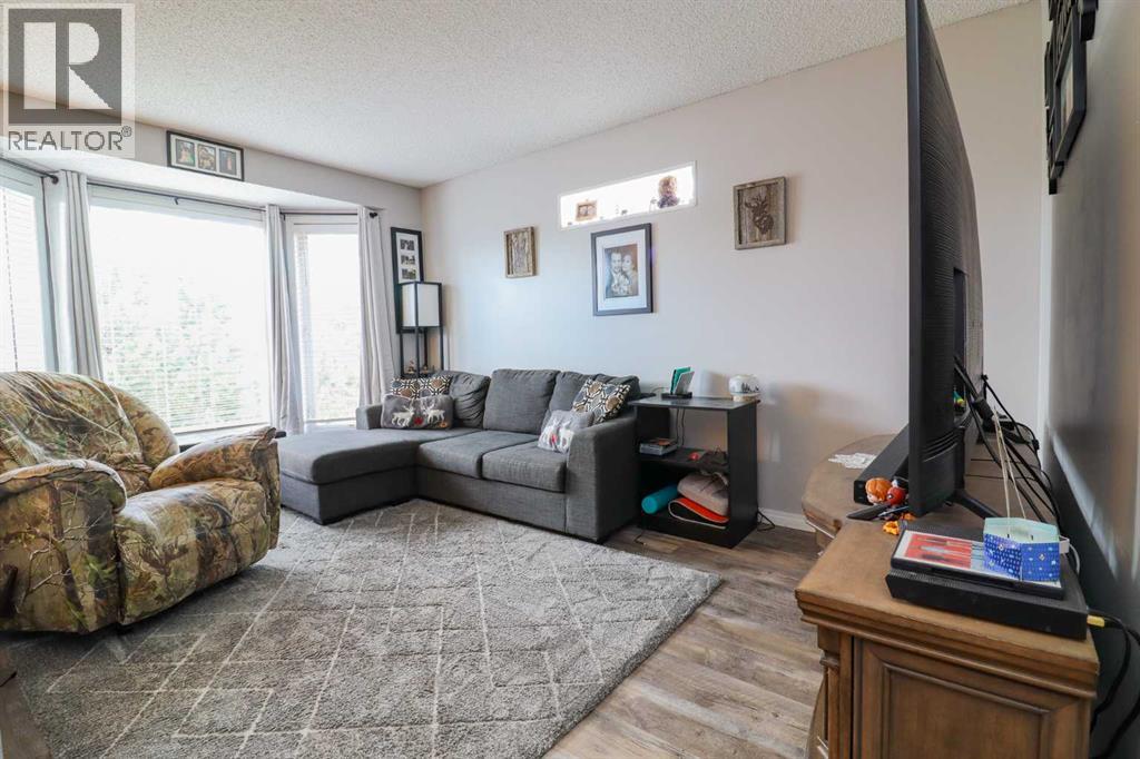 11329 92B Street - 5