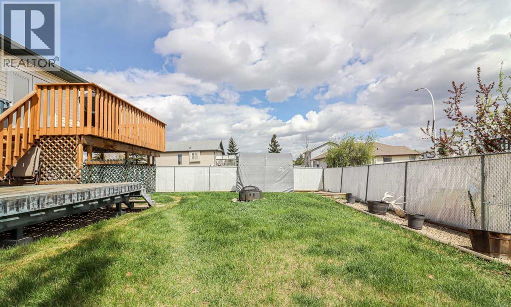 11329 92B Street - 35