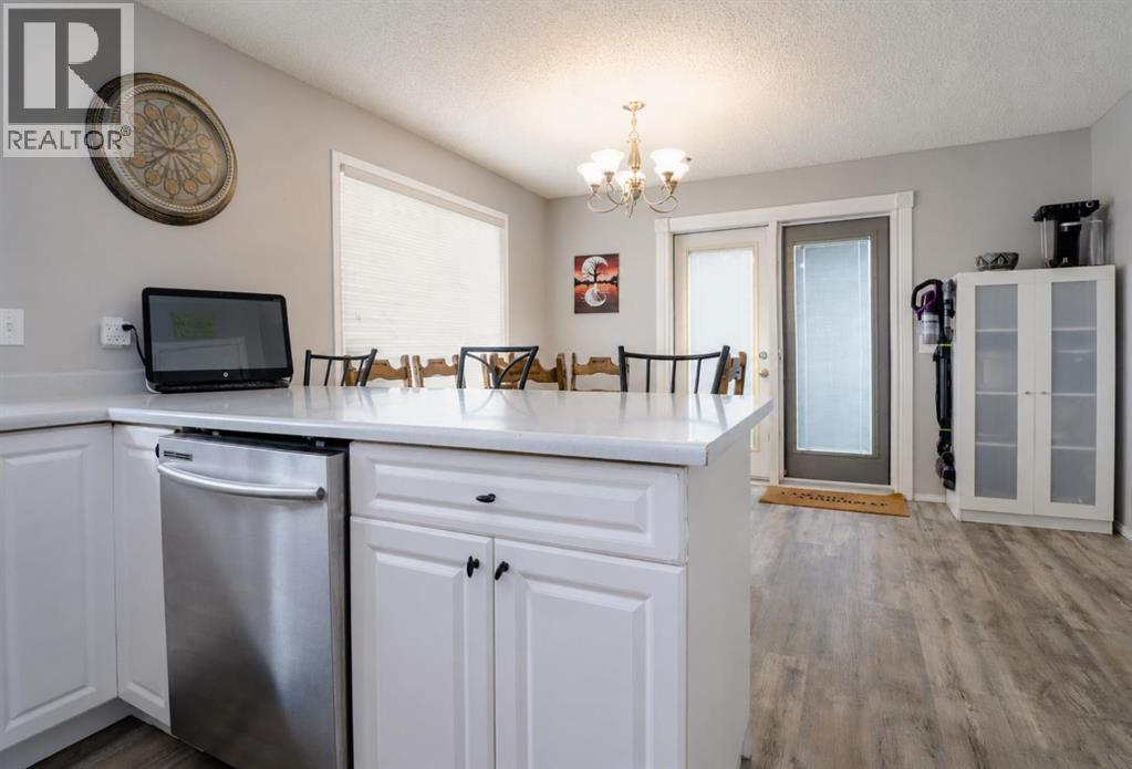 11329 92B Street - 9