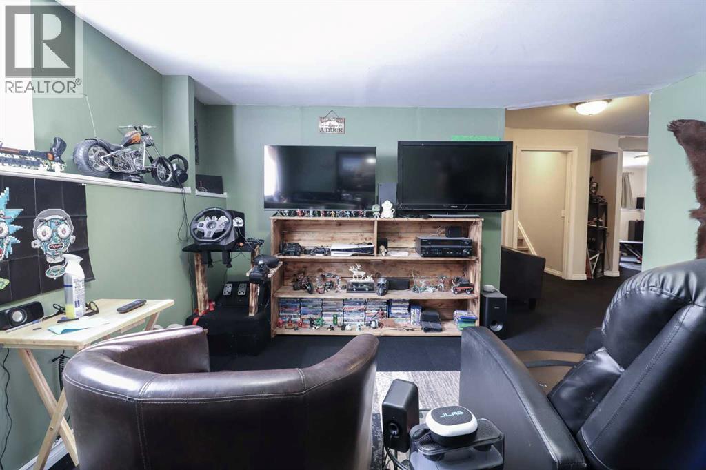 11329 92B Street - 26