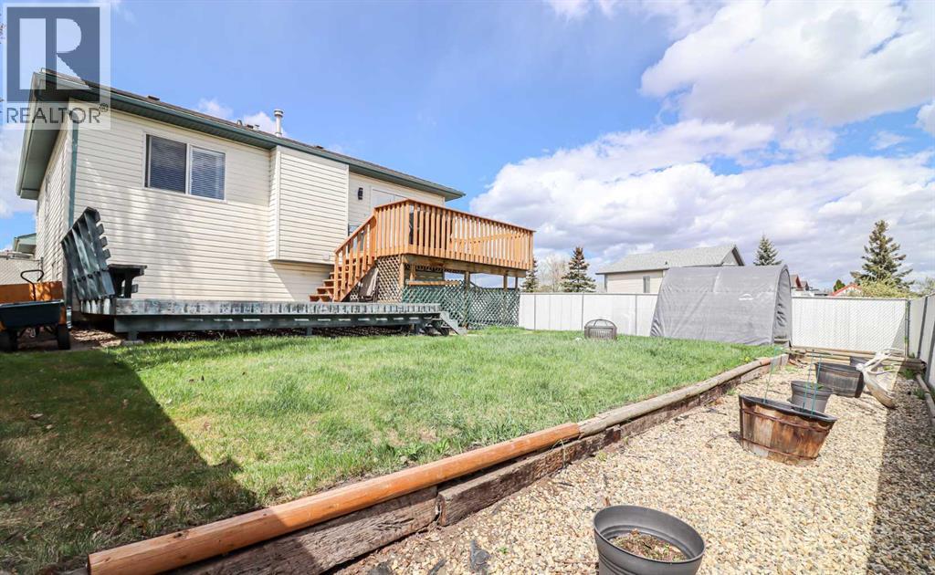11329 92B Street - 34