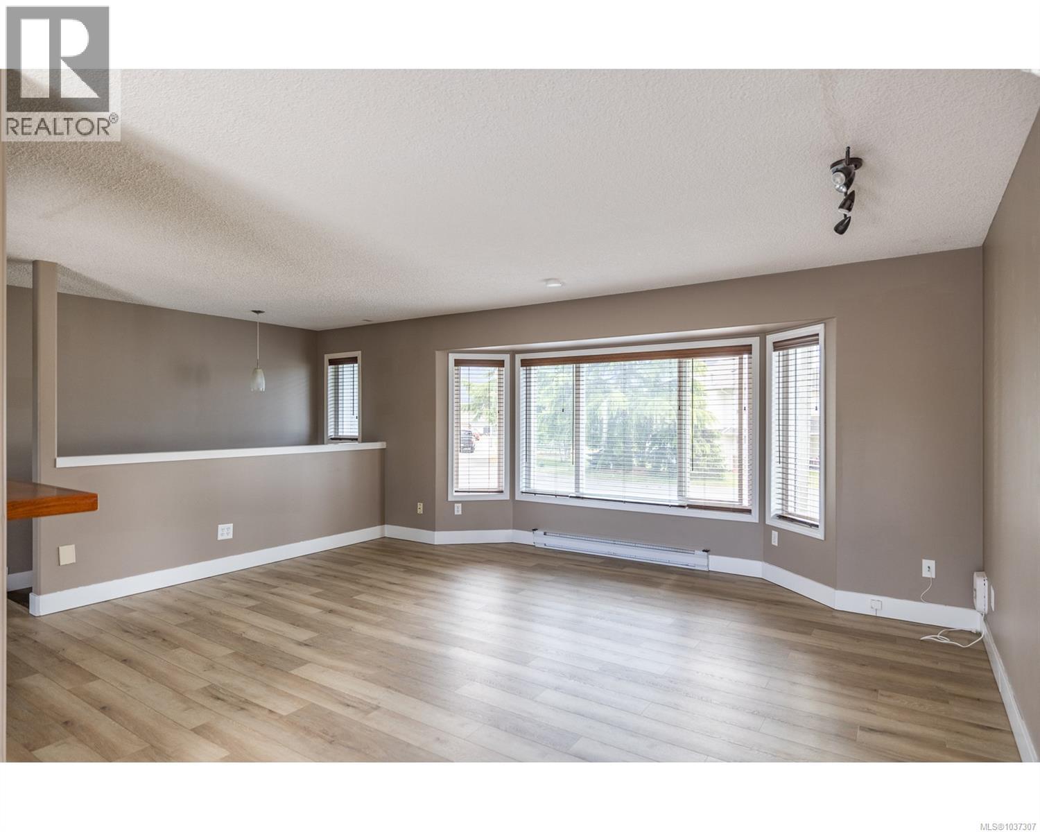 5202 Kaitlyns Way - 21