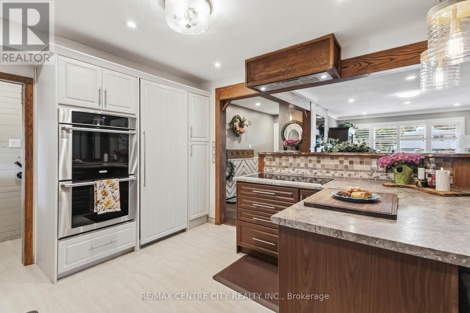70 BRENTWOOD CRESCENT - 14