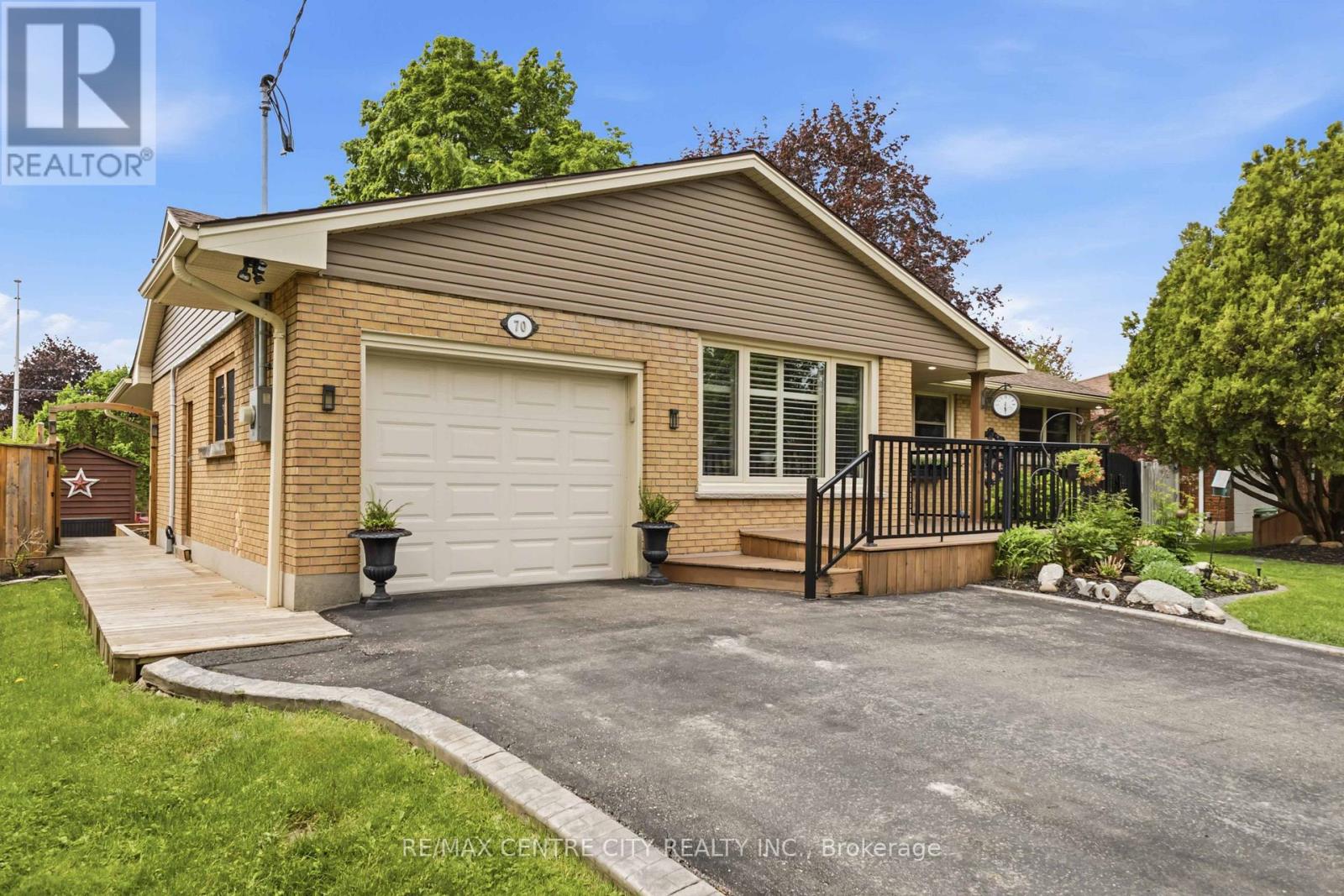 70 BRENTWOOD CRESCENT - Image 3
