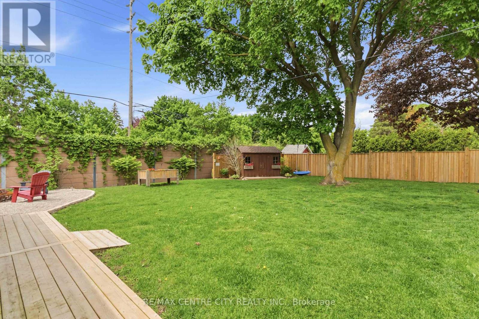 70 BRENTWOOD CRESCENT - 45