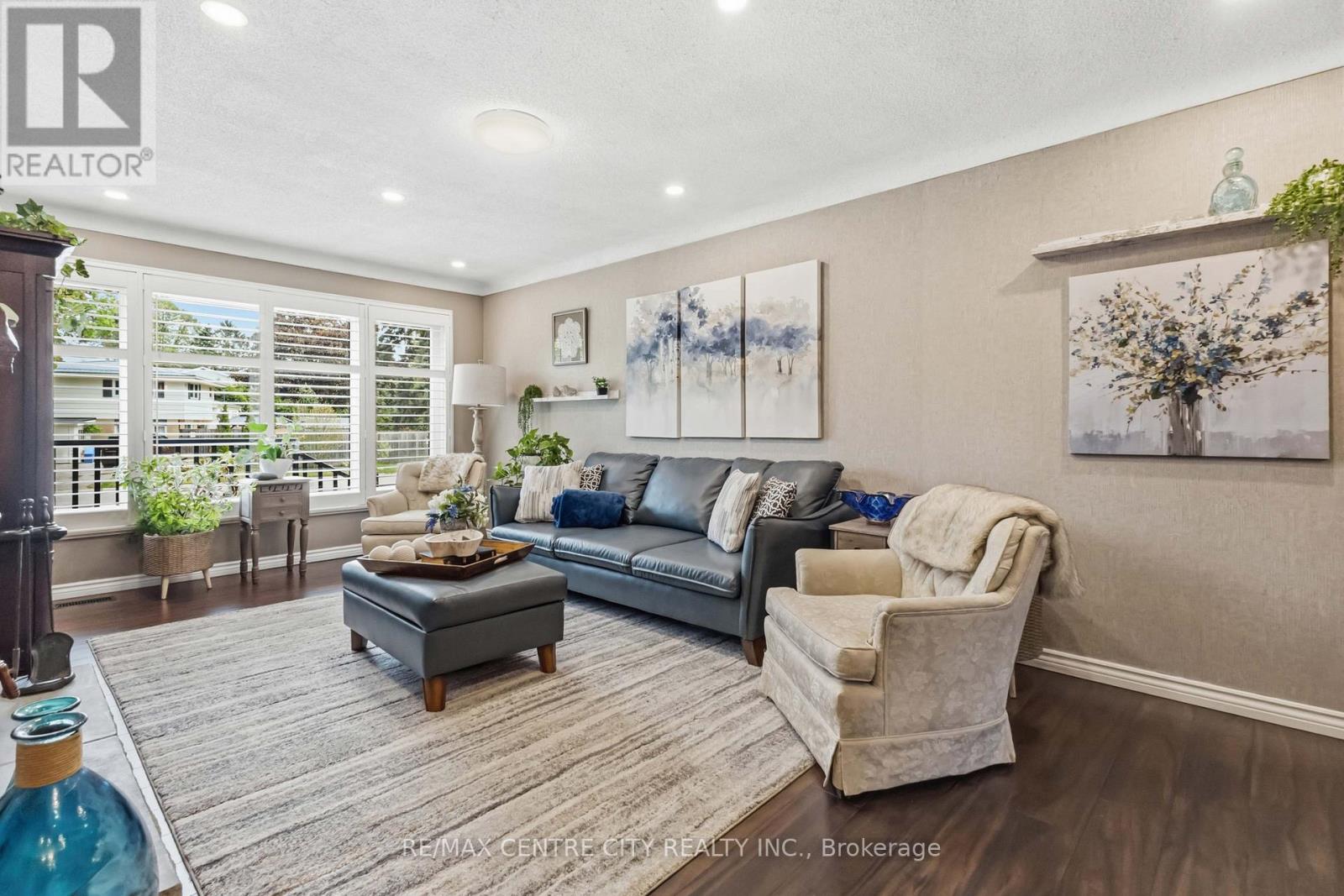 70 BRENTWOOD CRESCENT - 6