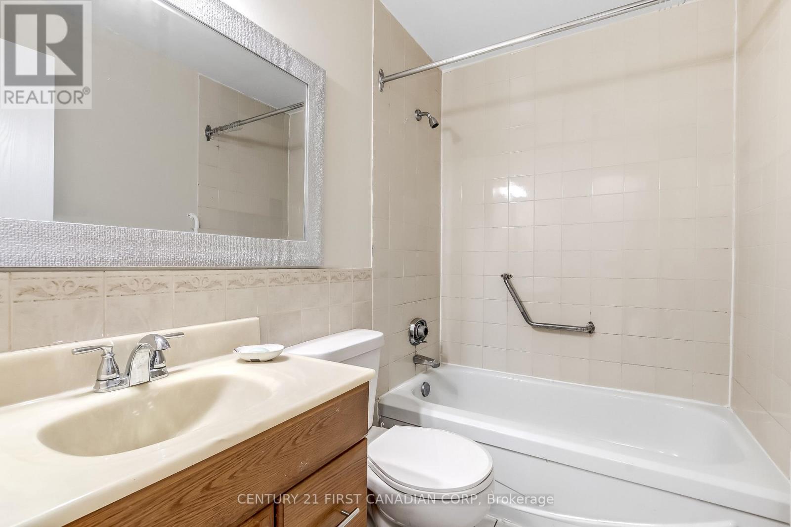 #204 986 HURON STREET - 12