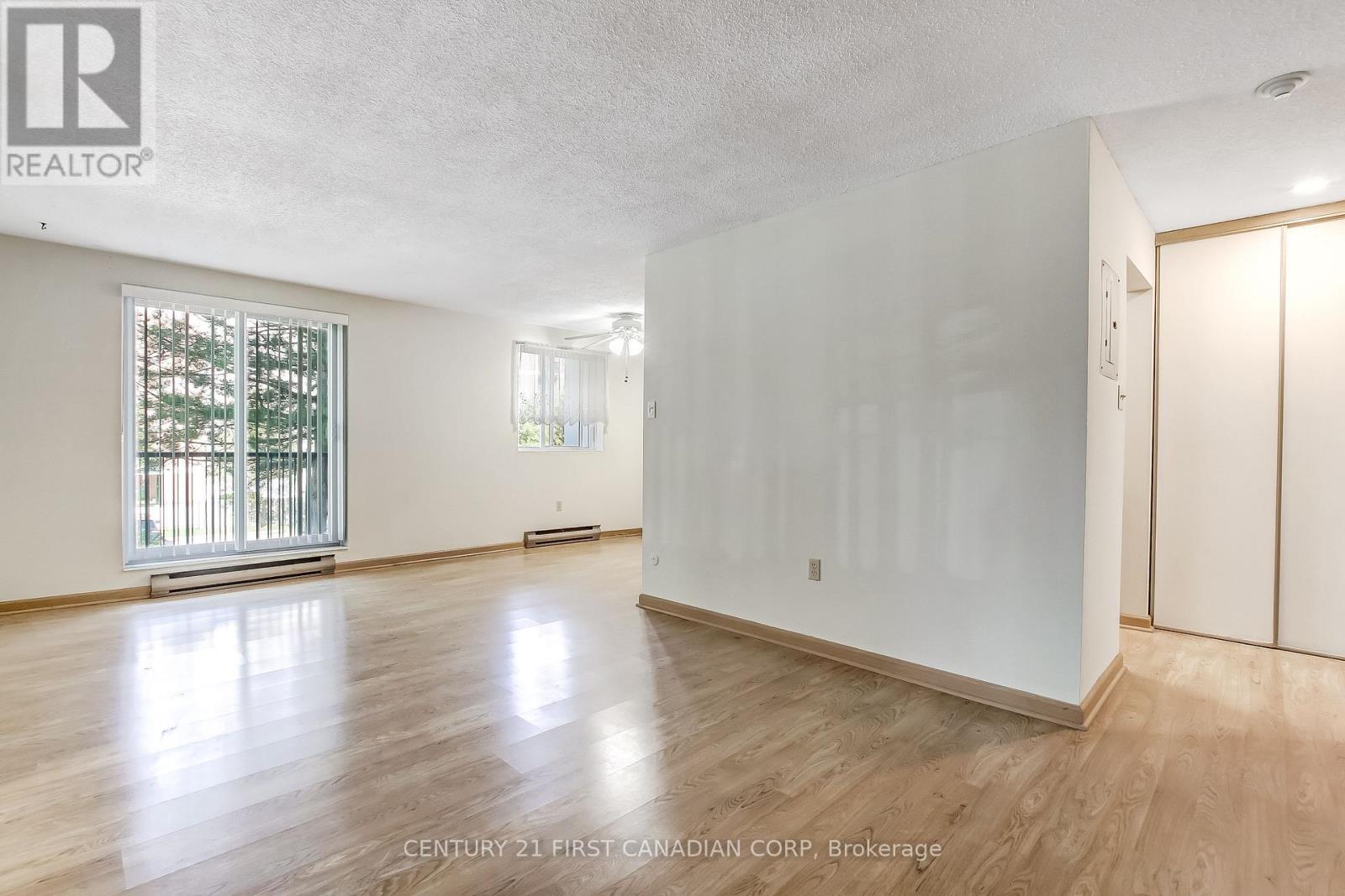 #204 986 HURON STREET - 5