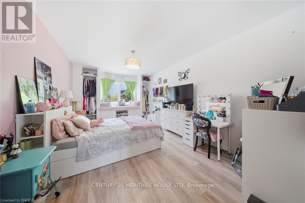 5 ECHO VILLA AVENUE - 21