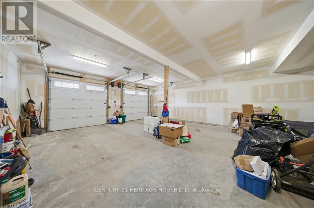 5 ECHO VILLA AVENUE - 33