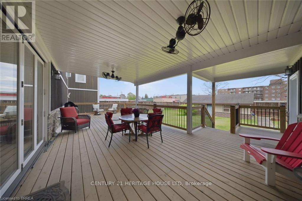 5 ECHO VILLA AVENUE - 38
