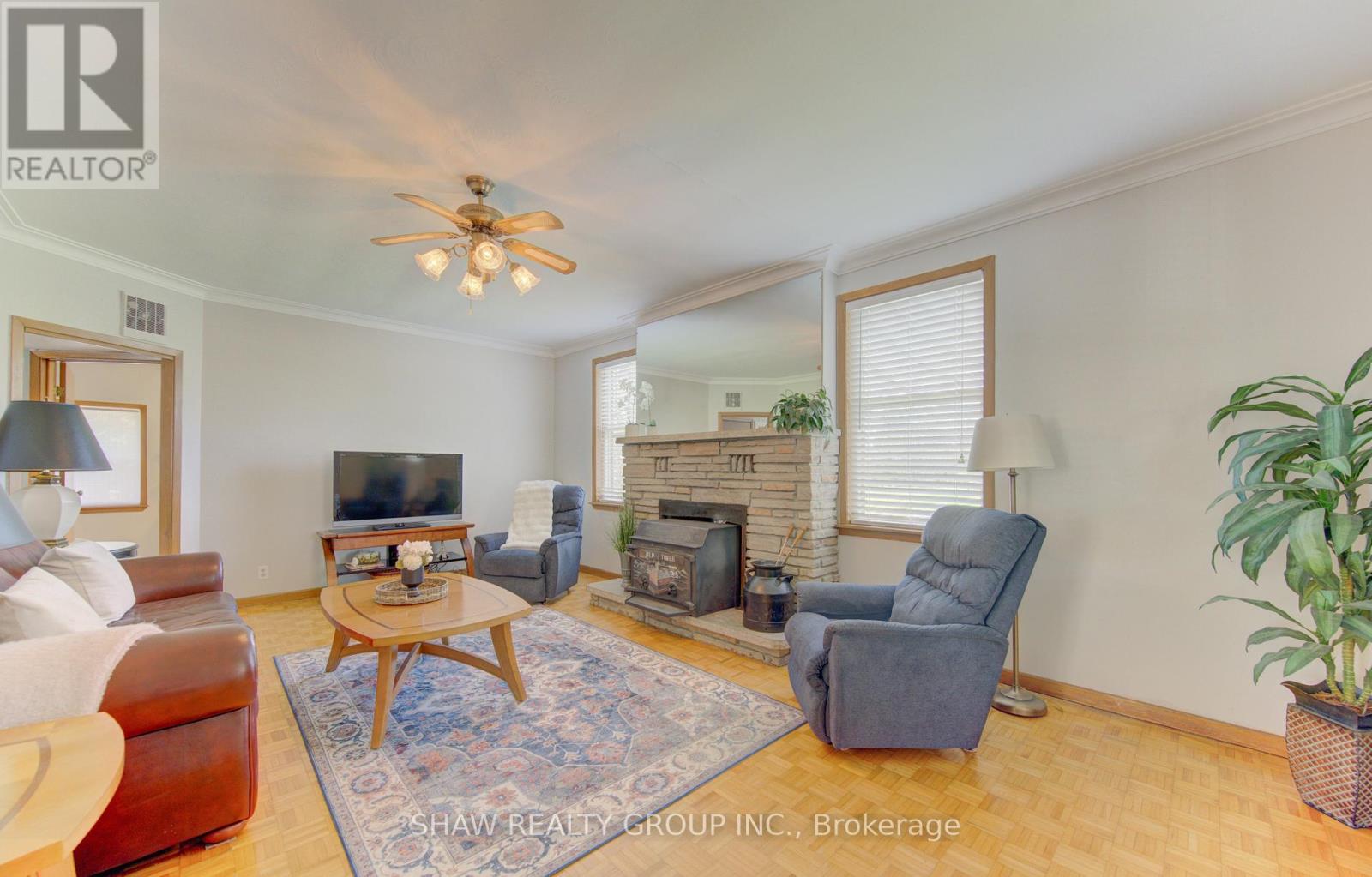 1463 KOSSUTH ROAD - 12