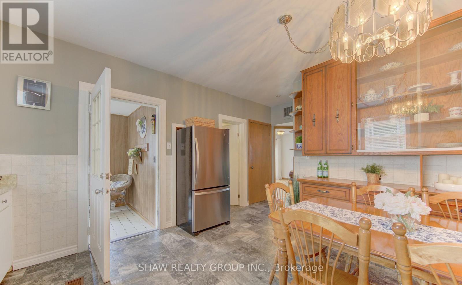 1463 KOSSUTH ROAD - 20