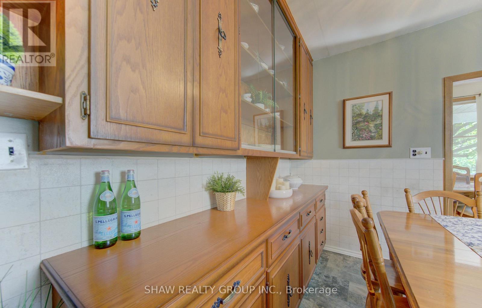 1463 KOSSUTH ROAD - 23