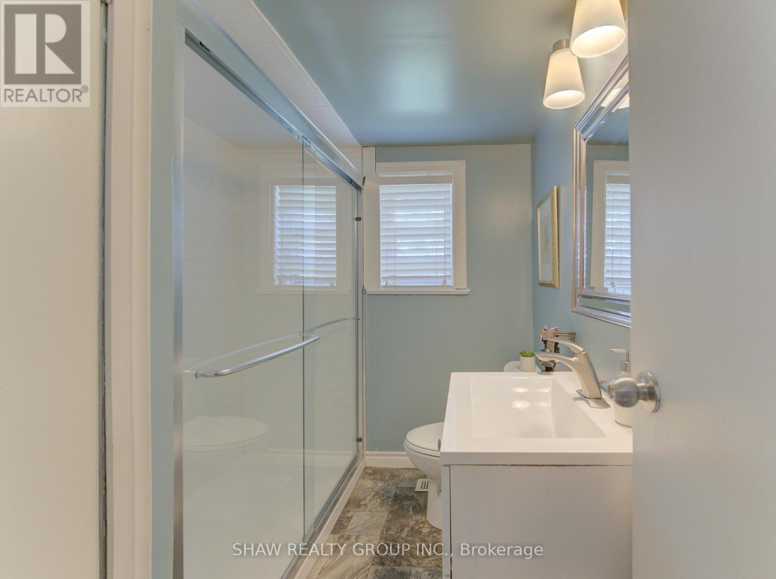 1463 KOSSUTH ROAD - 28