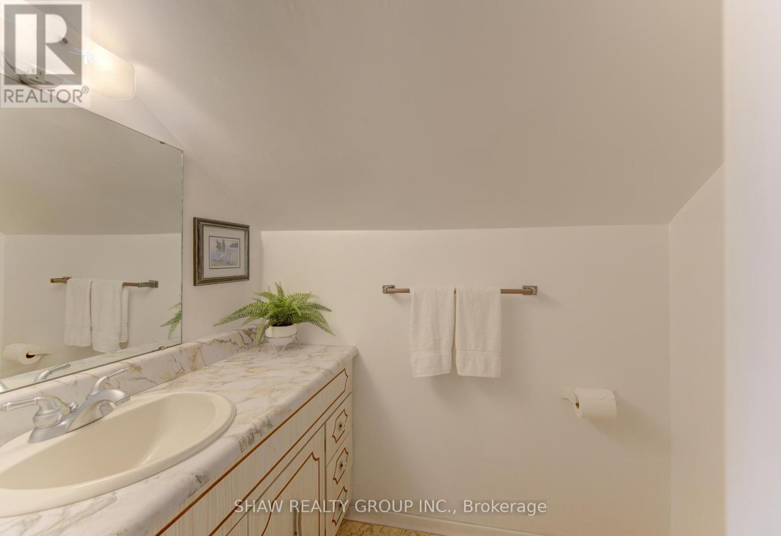 1463 KOSSUTH ROAD - 31