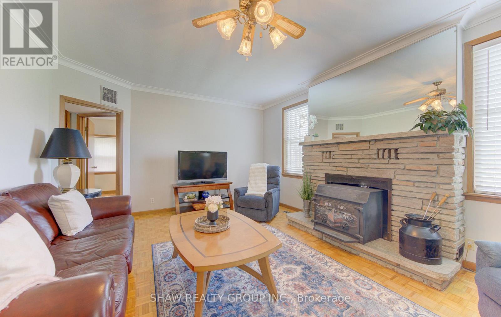 1463 KOSSUTH ROAD - 40