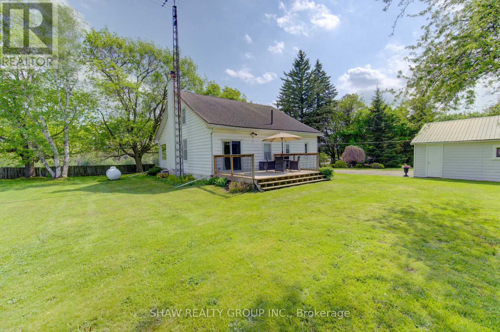1463 KOSSUTH ROAD - 44
