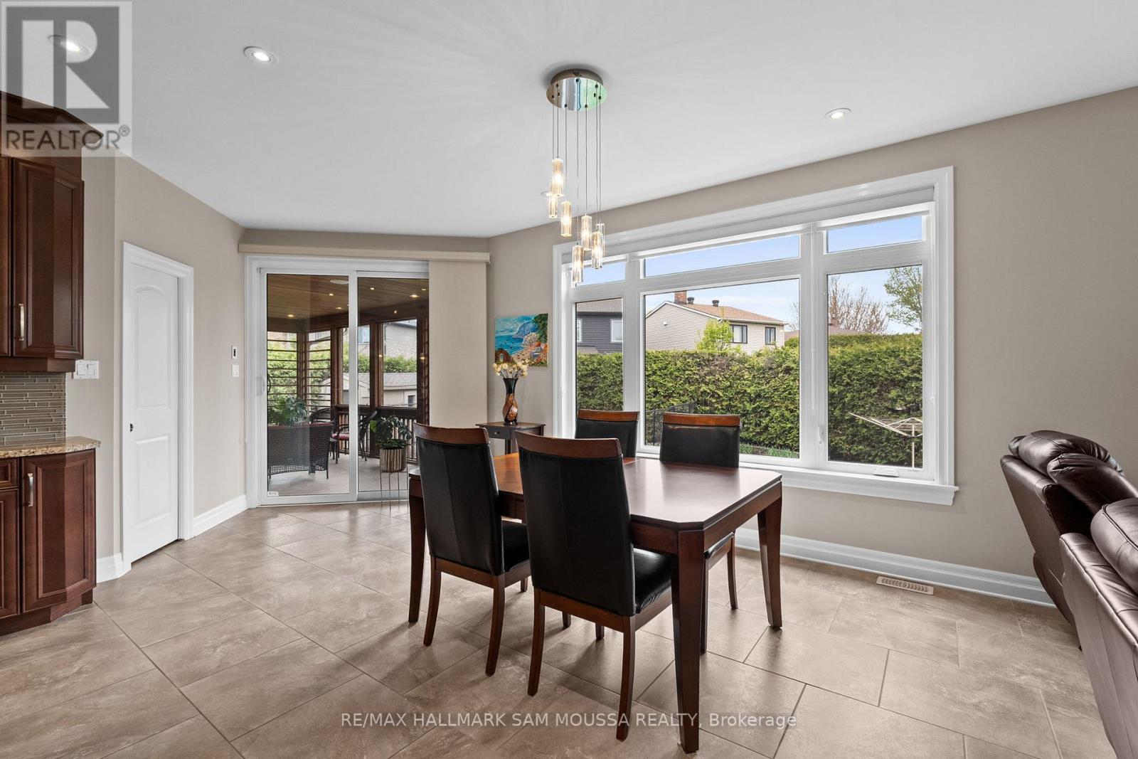18 WYNFORD AVENUE - 13
