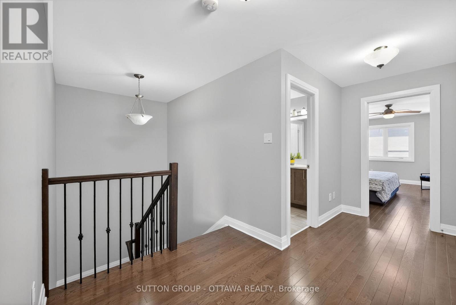 824 CONTOUR STREET - 16