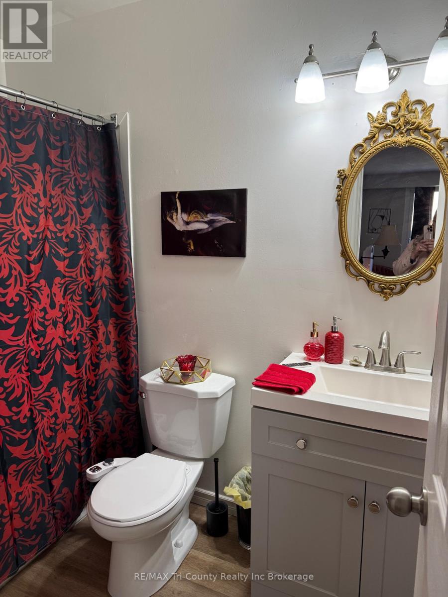 #301 191 LISGAR AVENUE - 5