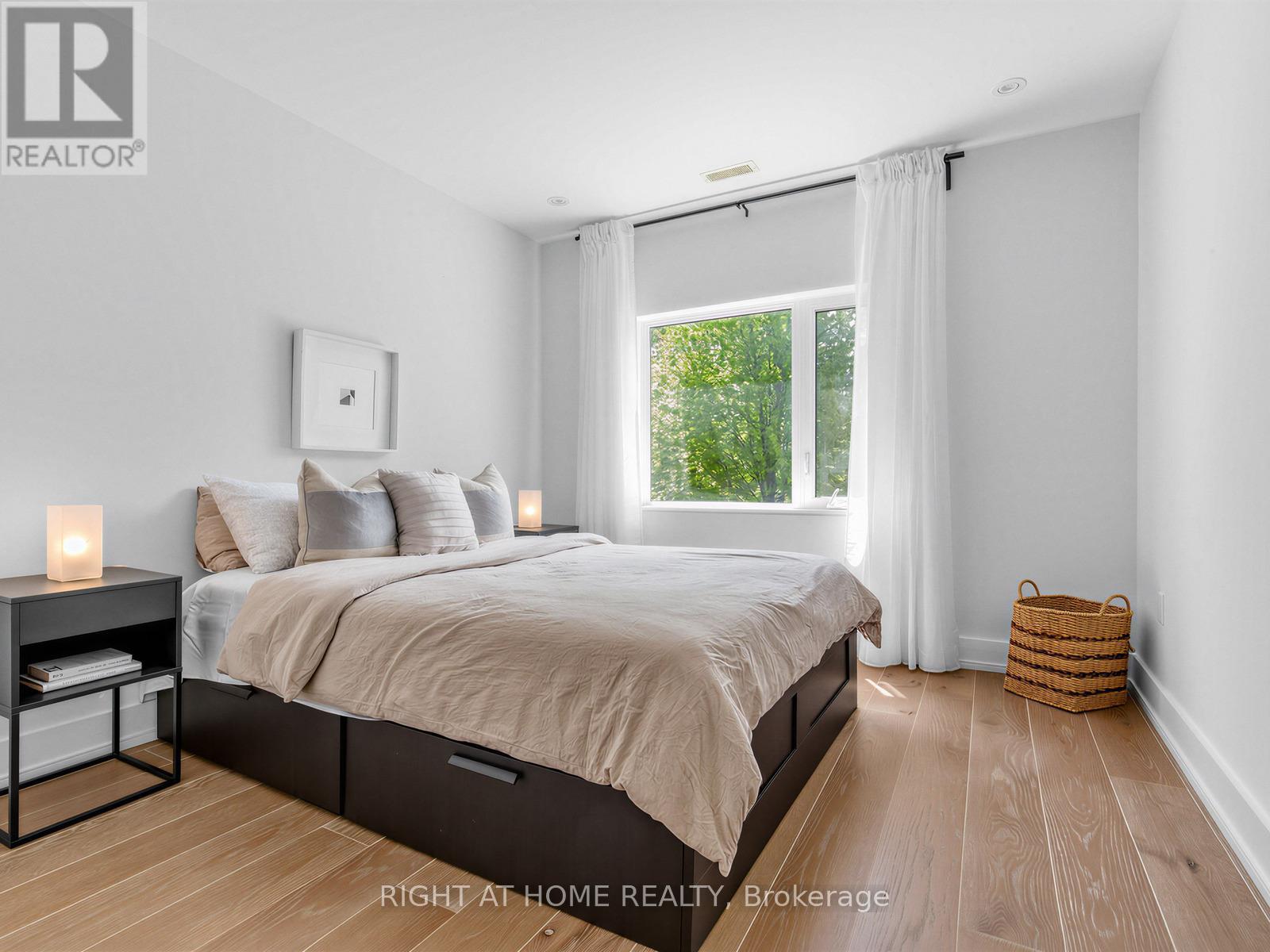 140 COLDSTREAM AVENUE - 24