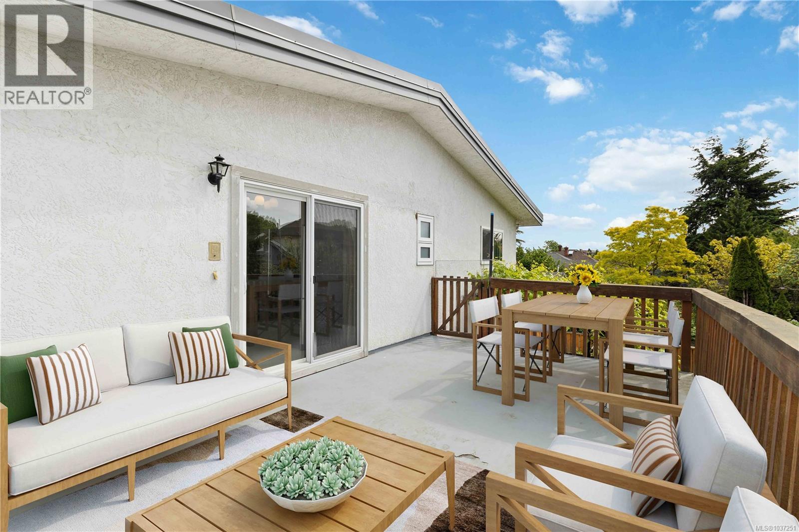 1273 Denman St - 21