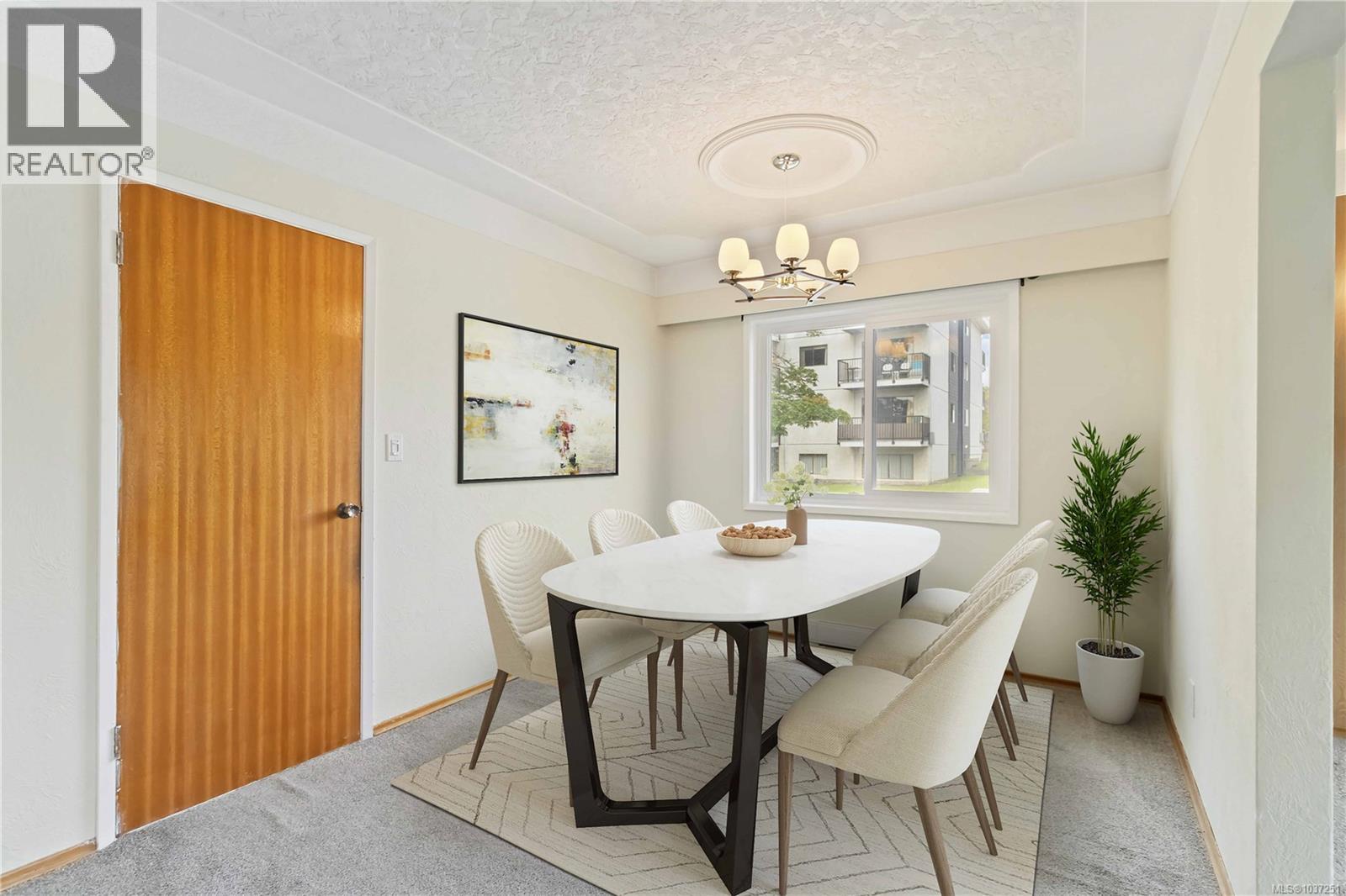 1273 Denman St - 12