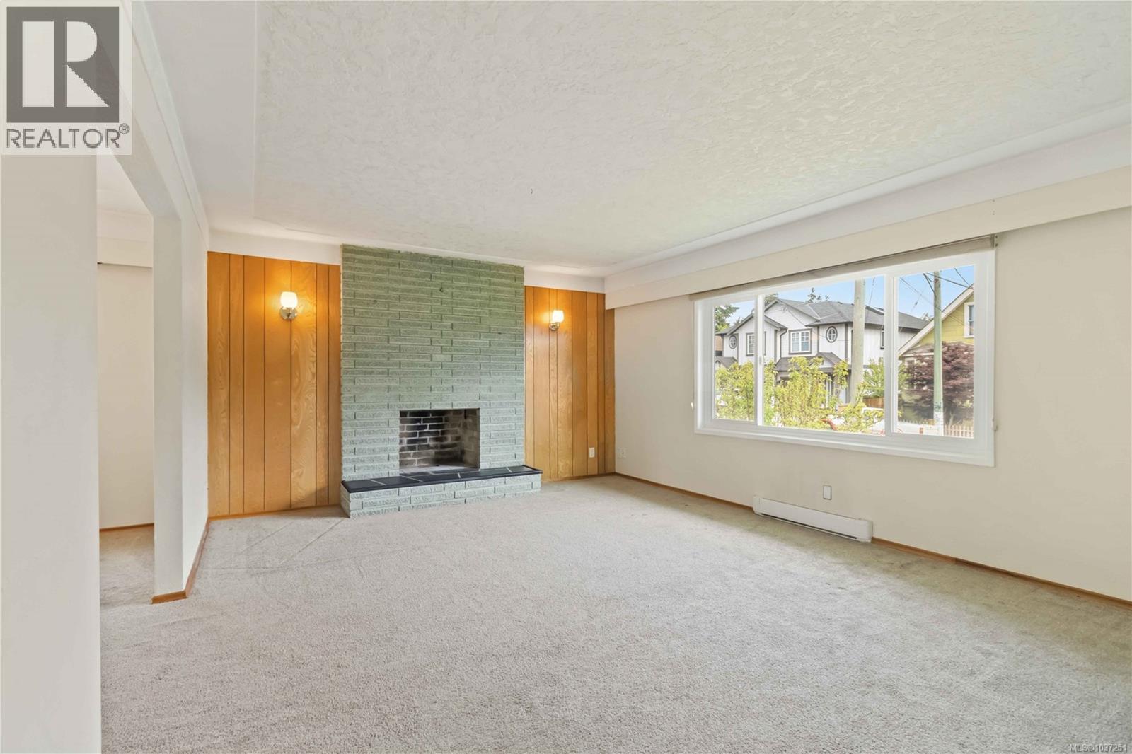 1273 Denman St - 7