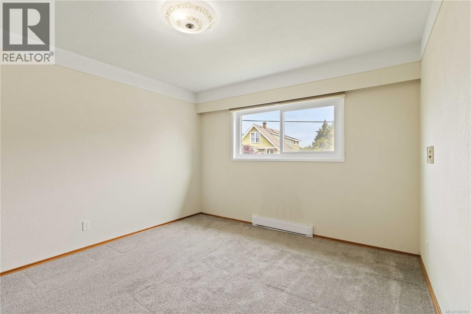 1273 Denman St - 31