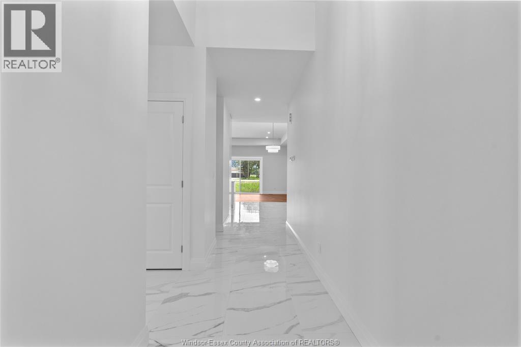 3335 TULLIO, LaSalle, Ontario, N9H1H3 — Photo 26