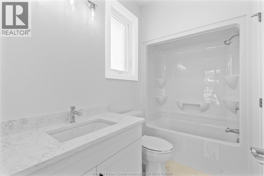 3335 TULLIO, LaSalle, Ontario, N9H1H3 — Photo 12