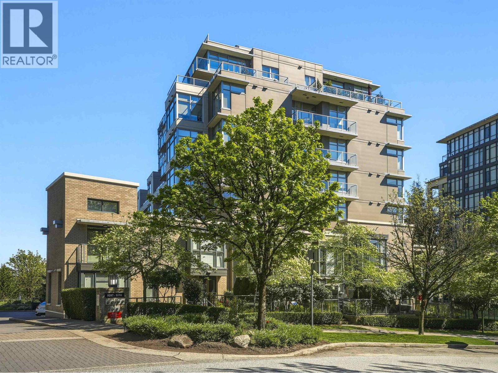 402 9298 UNIVERSITY CRESCENT