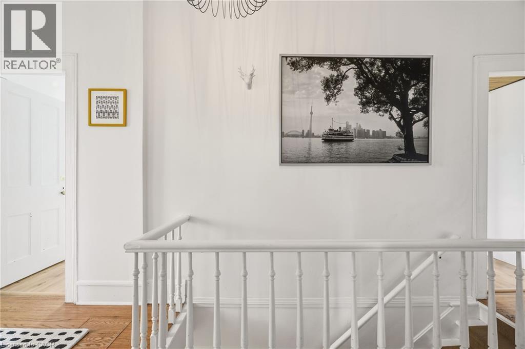 16 HATT Street, Dundas, Ontario, L9H2E8 — Photo 6