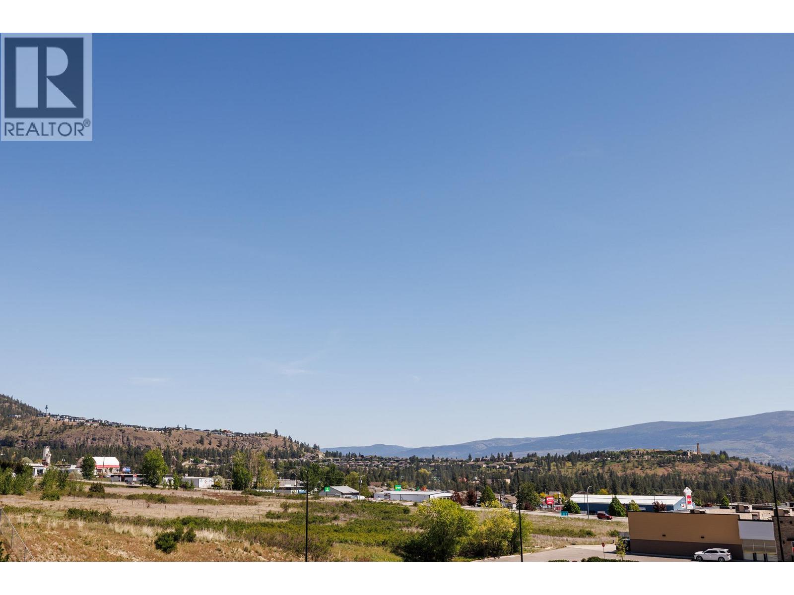 2359 Hawks Boulevard, West Kelowna