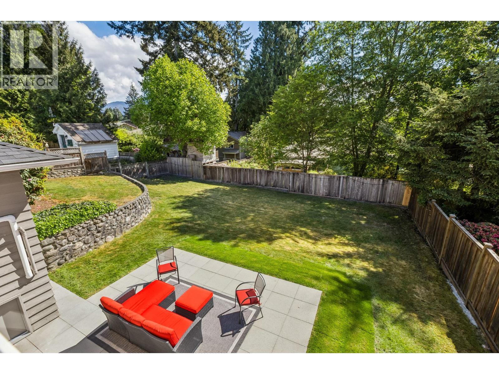 1256 EASTVIEW ROAD, North Vancouver