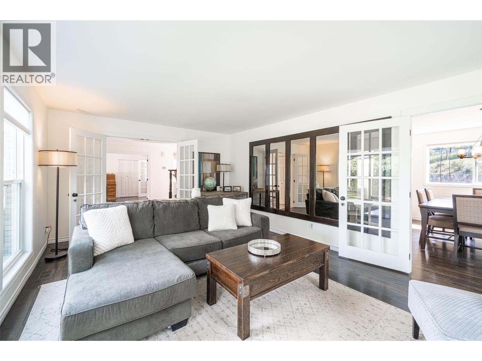 11306 Hillside Drive - 10