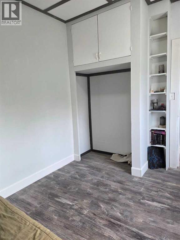 206 1 Avenue E — photo 21