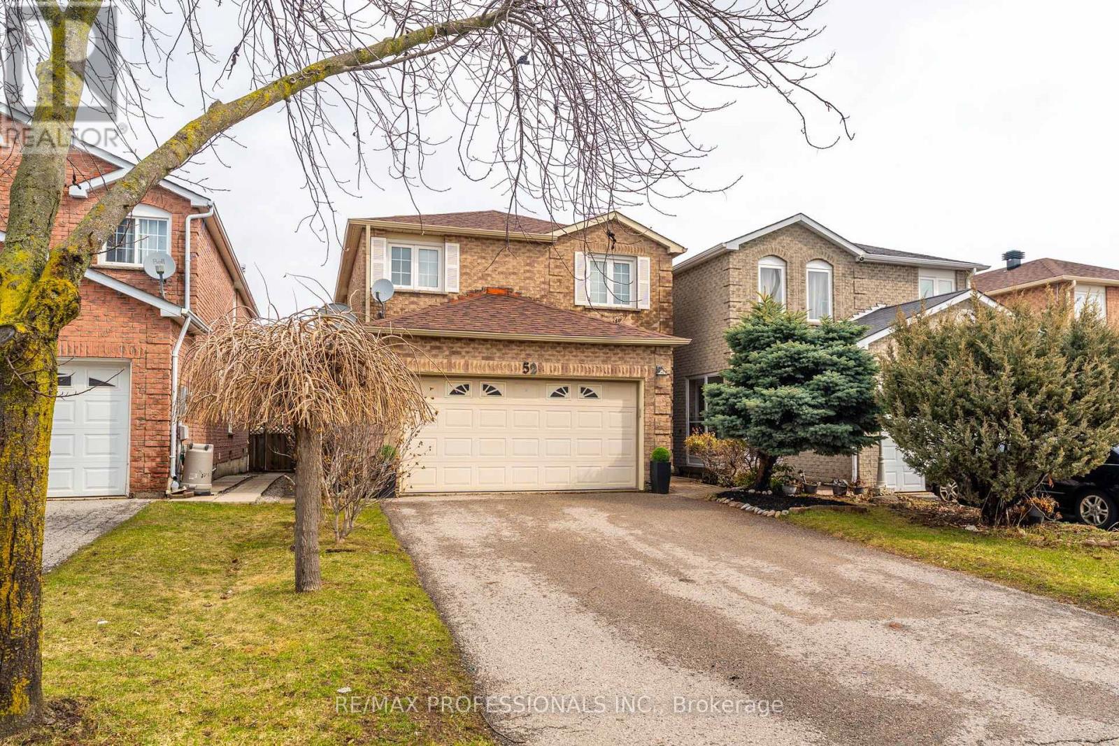 52 LAVRON COURT - 2
