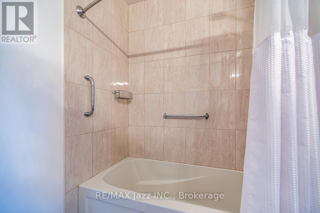 #111 29 LAKEWOOD CRESCENT - 16