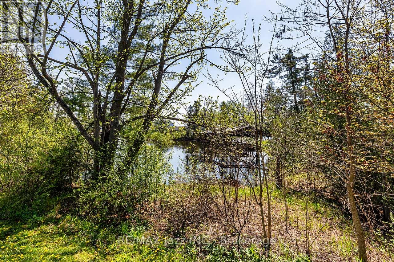 #111 29 LAKEWOOD CRESCENT - 22
