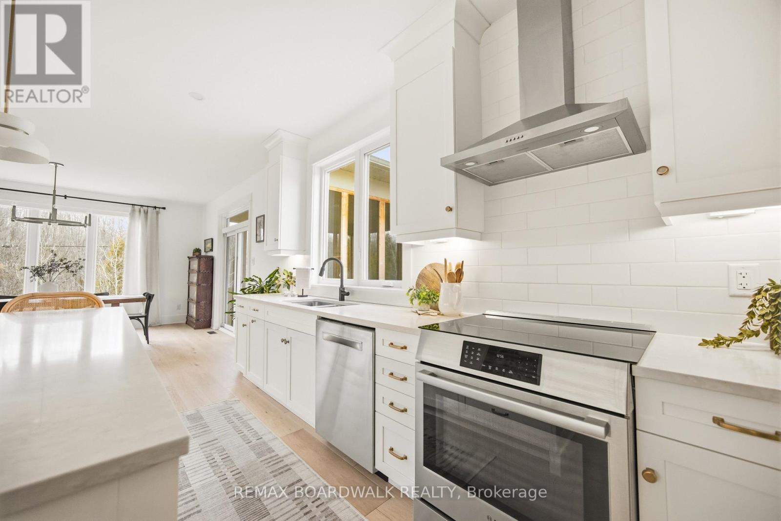115 KASWIT DRIVE - 15